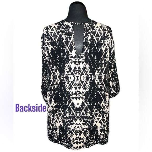 🐘Renee C printed Top - Picture 3 of 3